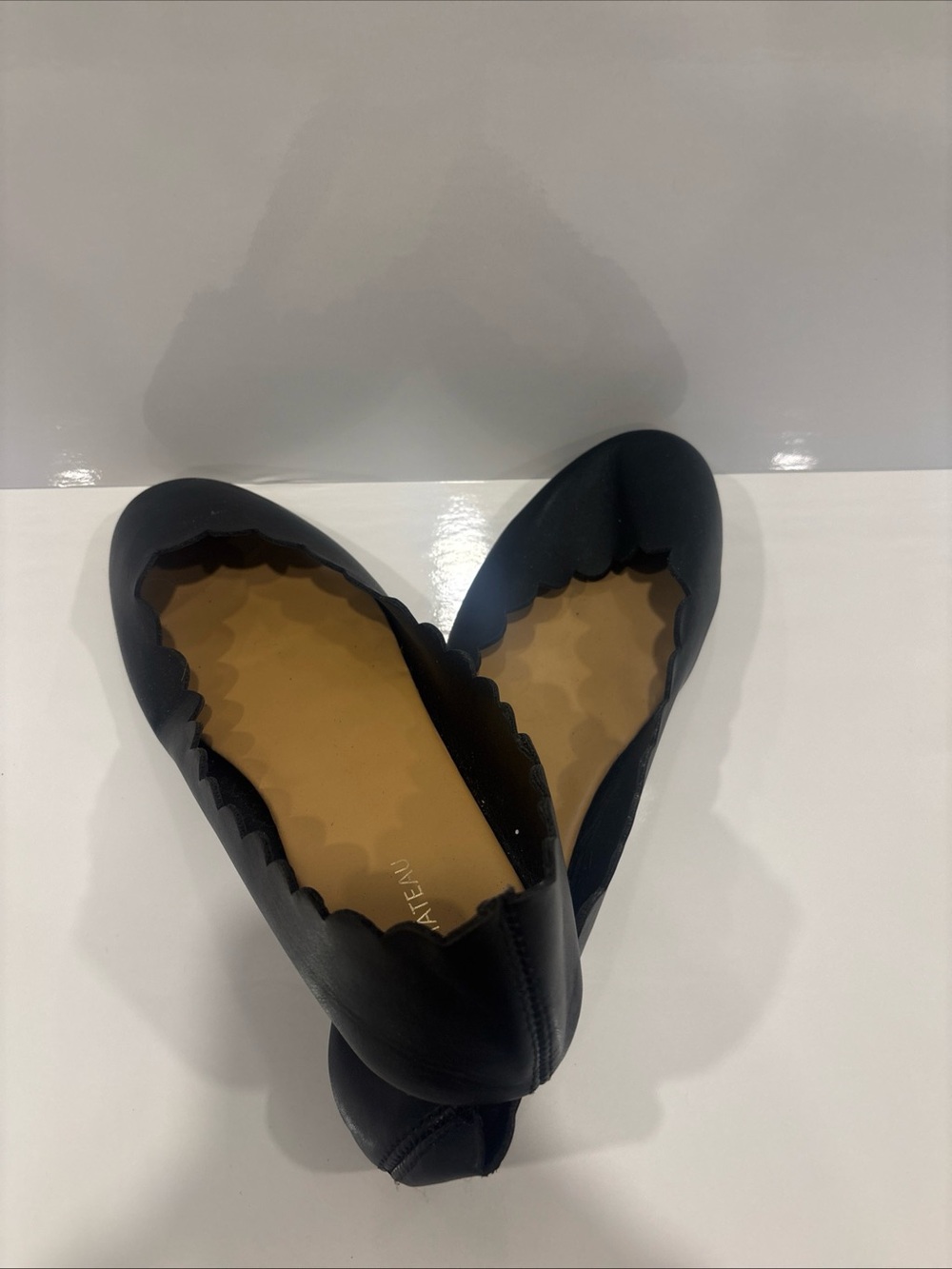 le chateau Black Scalloped Edge Ballet Flats